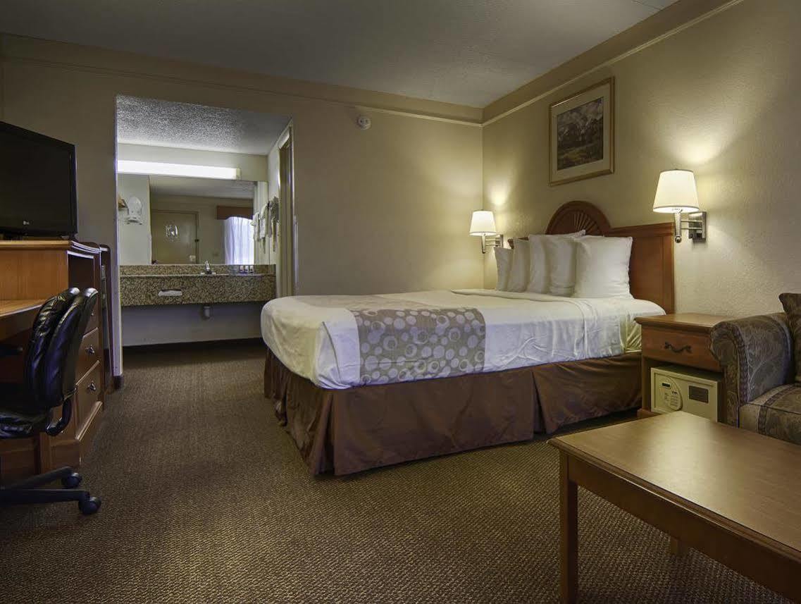 Best Western Of Murphy Bagian luar foto