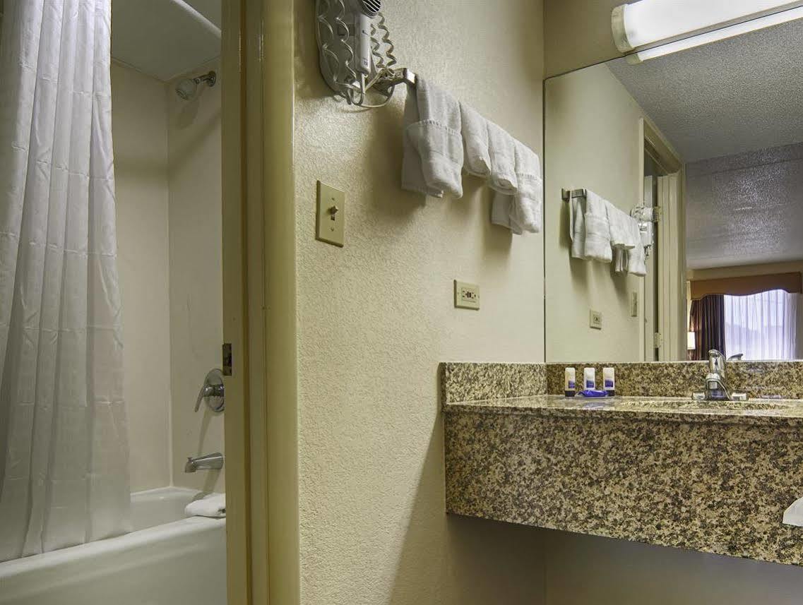 Best Western Of Murphy Bagian luar foto